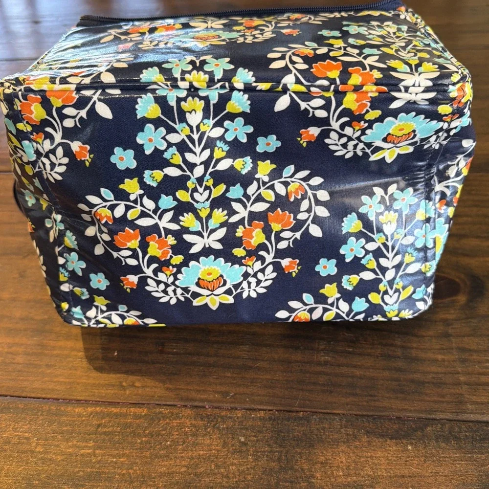 Vera Bradley Insulated Lunch Box Cooler Bag Navy Floral Adjustable Strap